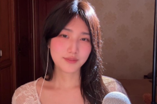 深夜电台的听觉画面,周周睡不醒录屏掉帧的声音艺术